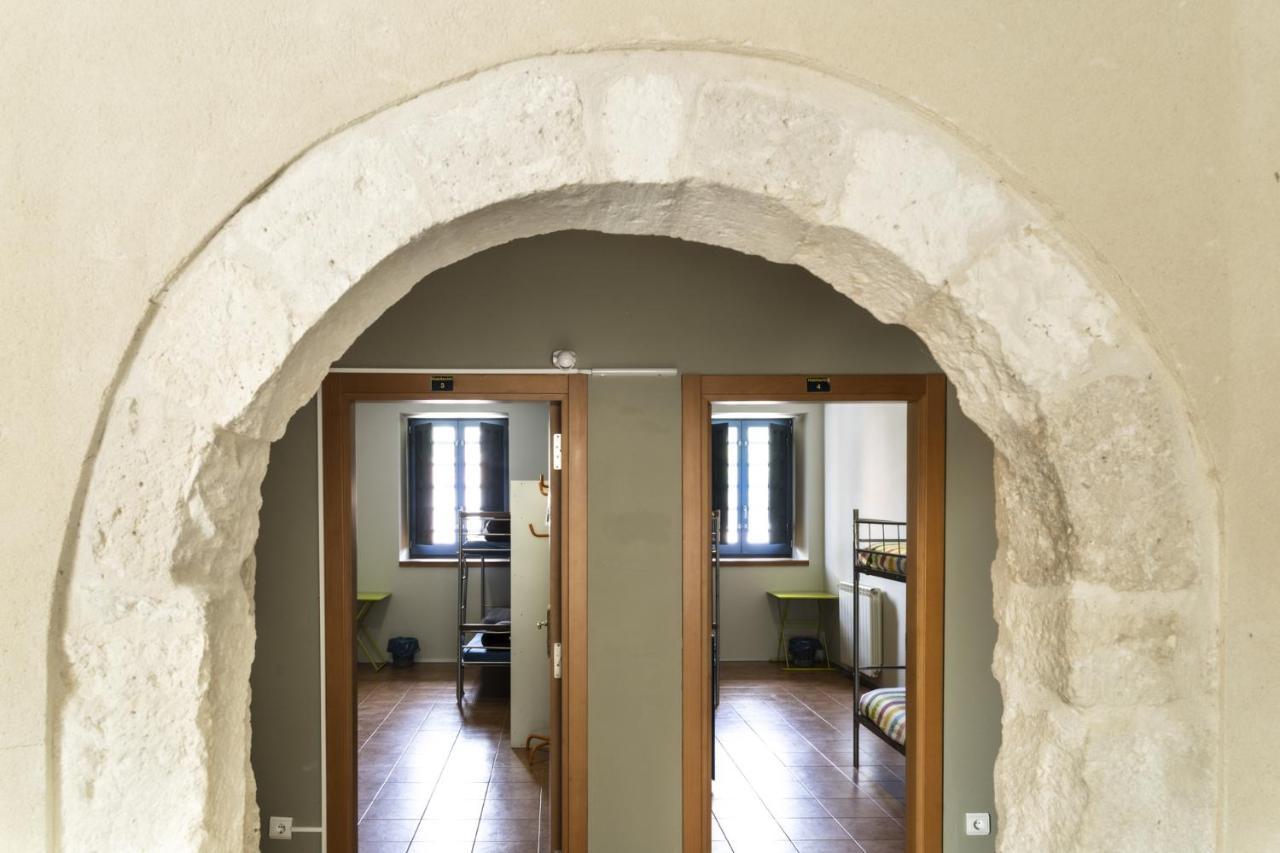 Albergue De Cuéllar Eksteriør billede