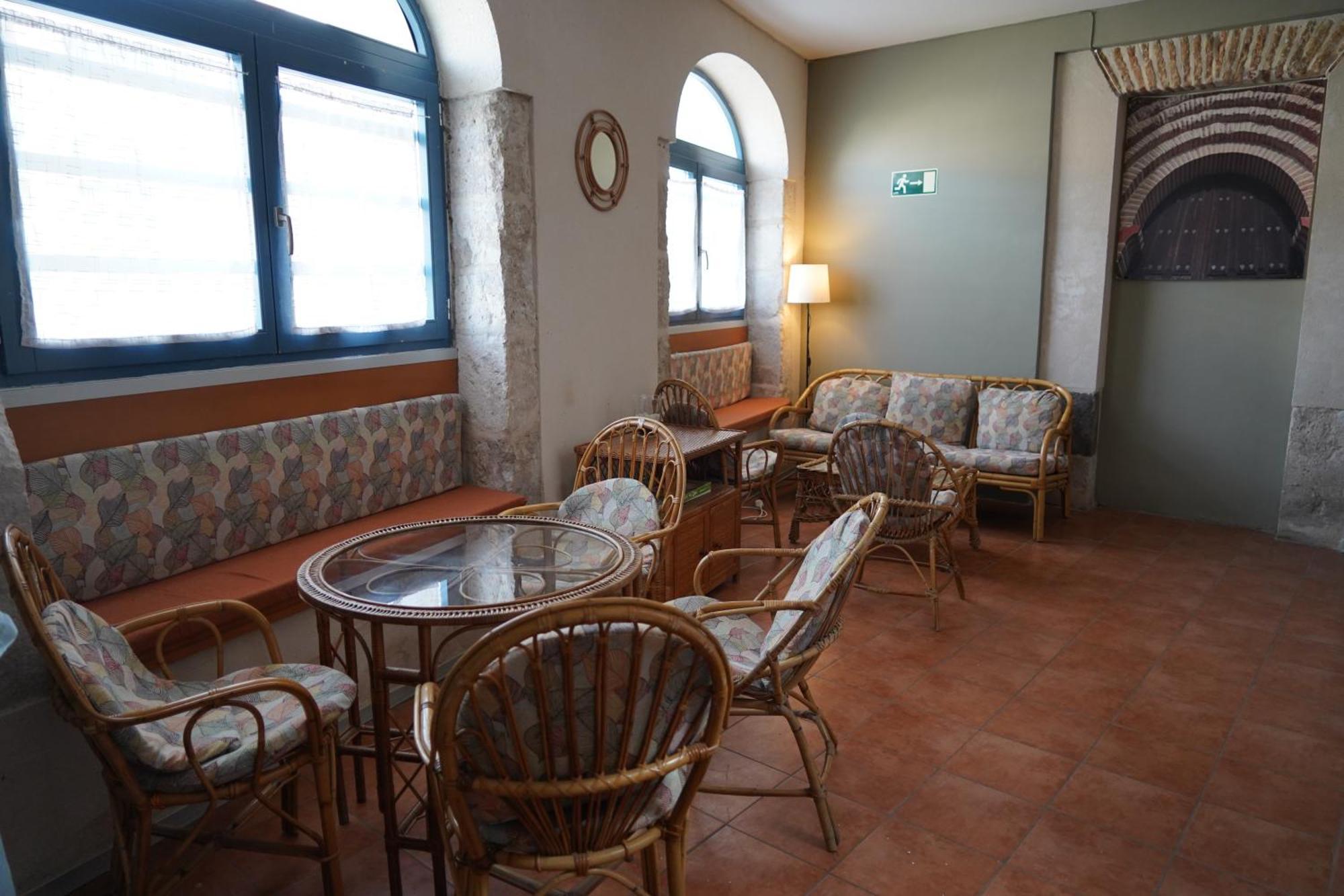 Albergue De Cuéllar Eksteriør billede